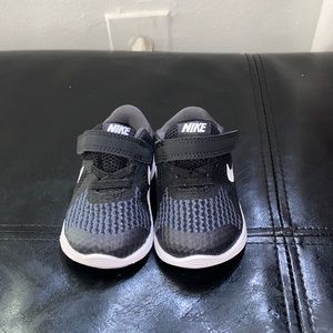 Lightly worn Nike Toddler Sneakers
